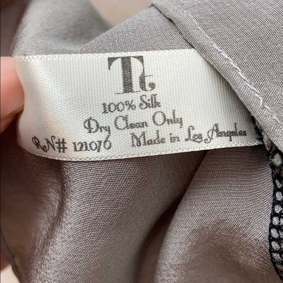 Lace back silk tank top - Picture 10 of 10